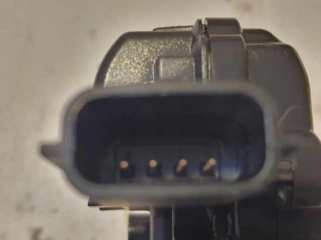 bontott RENAULT CLIO IV Csomagtérajtó Zárszerkezet