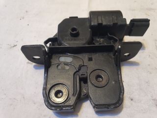 bontott RENAULT CLIO IV Csomagtérajtó Zárszerkezet