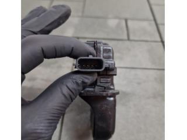 bontott RENAULT CLIO IV Csomagtérajtó Zárszerkezet