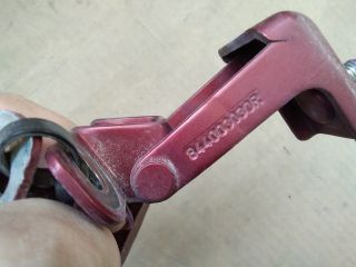 bontott RENAULT CLIO IV Csomagtérajtó Zsanér