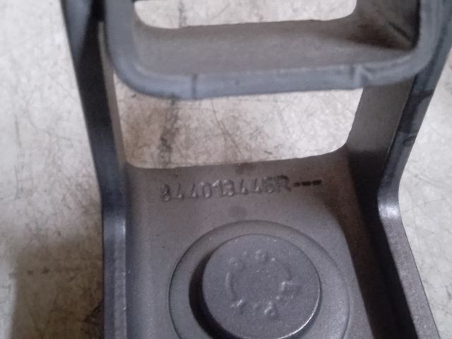 bontott RENAULT CLIO IV Csomagtérajtó Zsanér