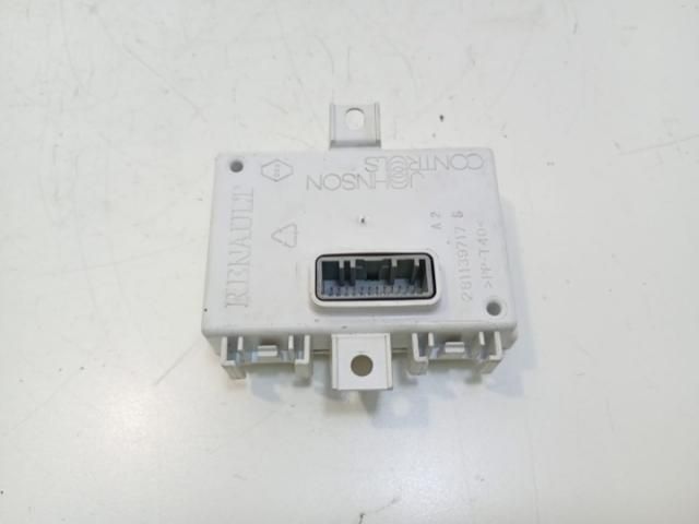 bontott RENAULT CLIO IV Elektronika (Magában)