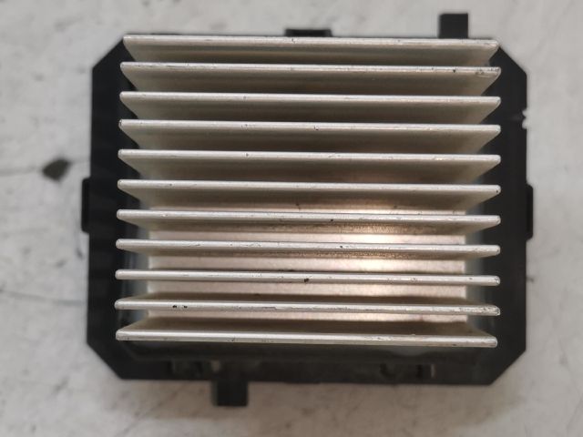 bontott RENAULT CLIO IV Előtét Ellenállás Fűtőmotor