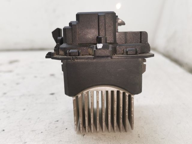 bontott RENAULT CLIO IV Előtét Ellenállás Fűtőmotor