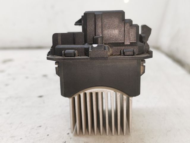 bontott RENAULT CLIO IV Előtét Ellenállás Fűtőmotor