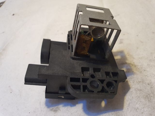 bontott RENAULT CLIO IV Előtét Ellenállás Hűtőventilátor