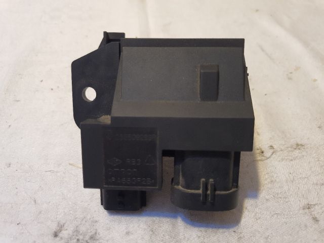 bontott RENAULT CLIO IV Előtét Ellenállás Hűtőventilátor