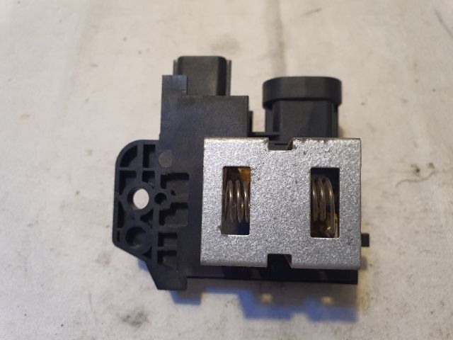 bontott RENAULT CLIO IV Előtét Ellenállás Hűtőventilátor