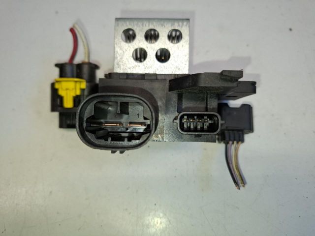 bontott RENAULT CLIO IV Előtét Ellenállás Hűtőventilátor