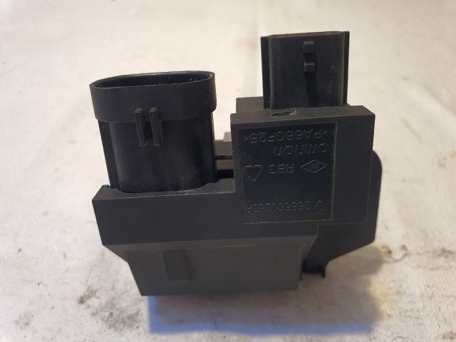 bontott RENAULT CLIO IV Előtét Ellenállás Hűtőventilátor