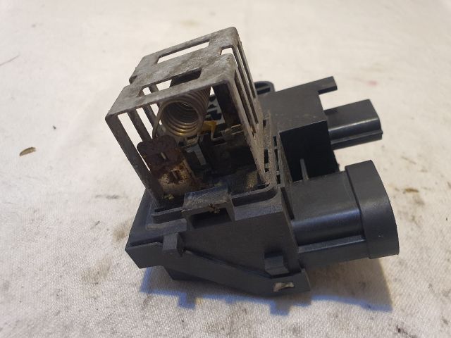 bontott RENAULT CLIO IV Előtét Ellenállás Hűtőventilátor