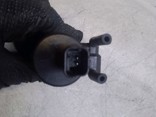 bontott RENAULT CLIO IV Első Ablakmosó Szivattyú