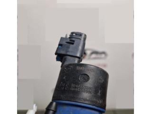 bontott RENAULT CLIO IV Első Ablakmosó Szivattyú