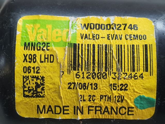 bontott RENAULT CLIO IV Első Ablaktörlő Szerkezet Motorral