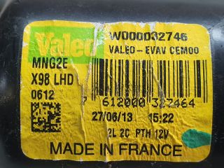 bontott RENAULT CLIO IV Első Ablaktörlő Szerkezet Motorral