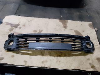 bontott RENAULT CLIO IV Első Lökhárító Alsó Középső Díszrács