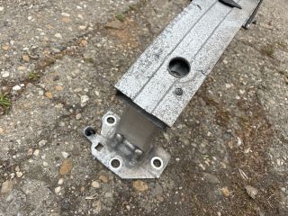 bontott RENAULT CLIO IV Első Lökhárító Merevítő (Fém)