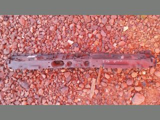 bontott RENAULT CLIO IV Első Lökhárító Merevítő (Fém)