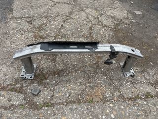 bontott RENAULT CLIO IV Első Lökhárító Merevítő (Fém)