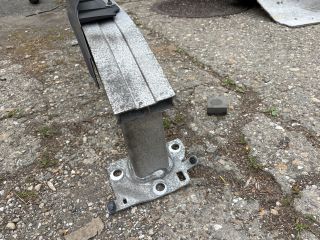 bontott RENAULT CLIO IV Első Lökhárító Merevítő (Fém)