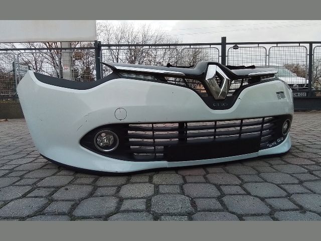 bontott RENAULT CLIO IV Első Lökhárító (Részeivel)