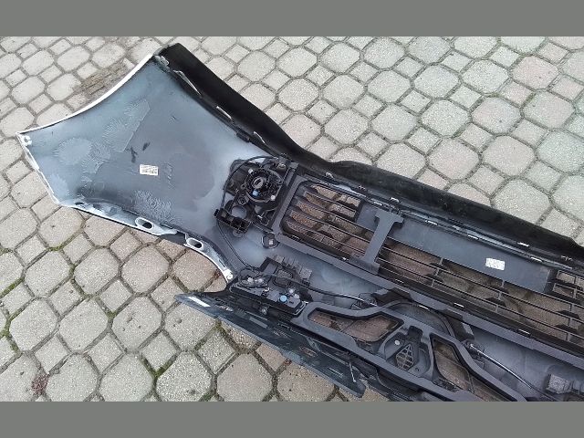 bontott RENAULT CLIO IV Első Lökhárító (Részeivel)