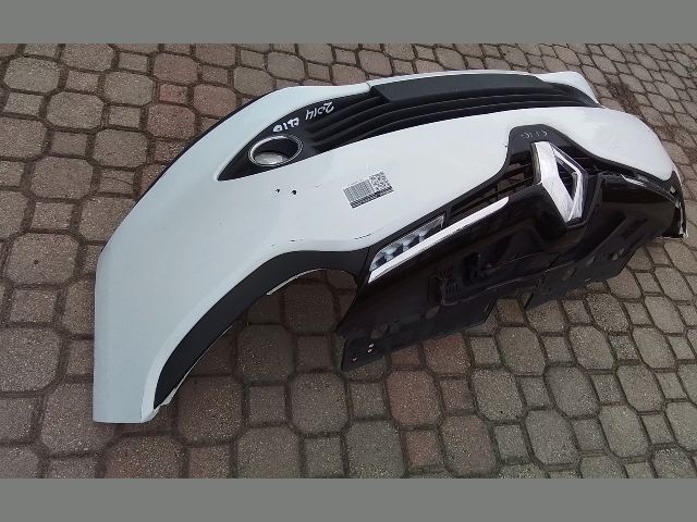 bontott RENAULT CLIO IV Első Lökhárító (Részeivel)