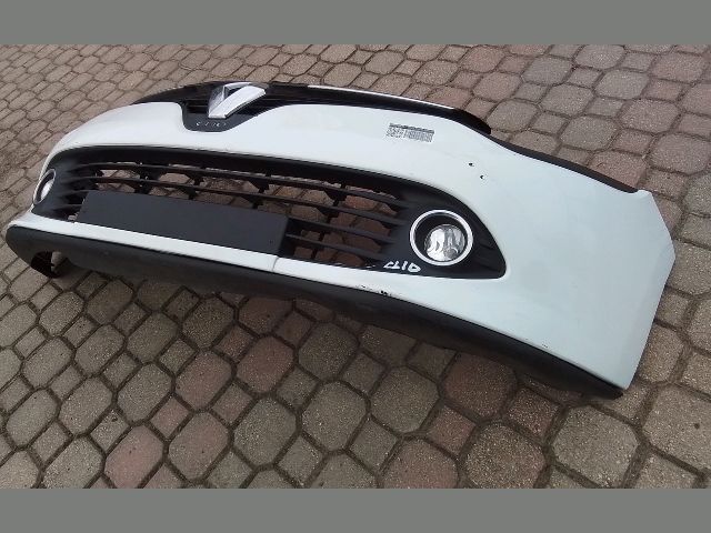 bontott RENAULT CLIO IV Első Lökhárító (Részeivel)