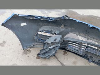 bontott RENAULT CLIO IV Első Lökhárító (Részeivel)