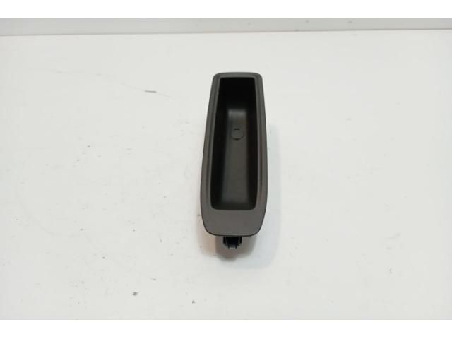 bontott RENAULT CLIO IV Első Tároló Rekesz