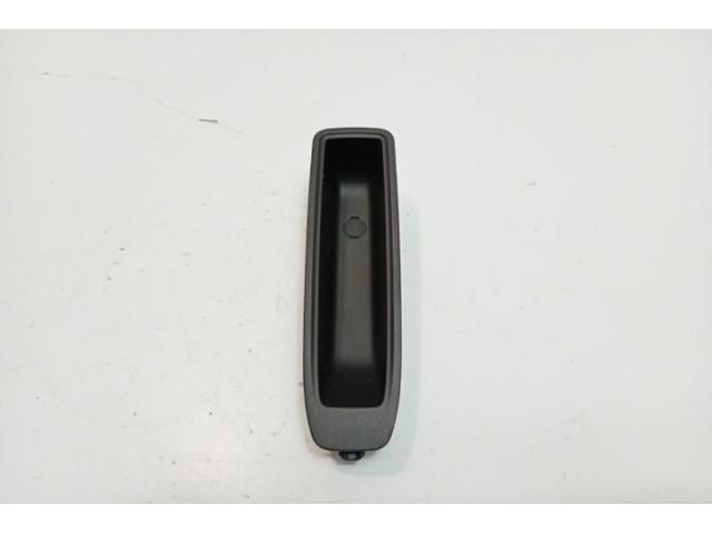 bontott RENAULT CLIO IV Első Tároló Rekesz