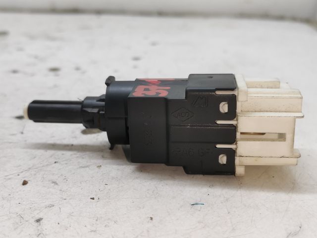 bontott RENAULT CLIO IV Fék Pedál Kapcsoló