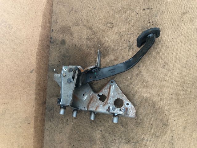 bontott RENAULT CLIO IV Fékpedál