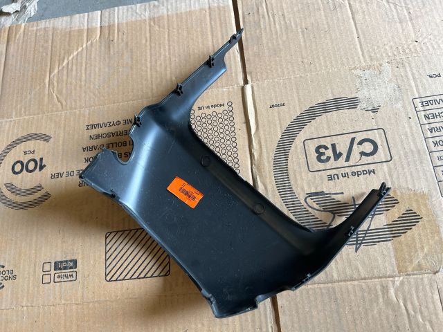 bontott RENAULT CLIO IV Felső Kormányoszlop Burkolat