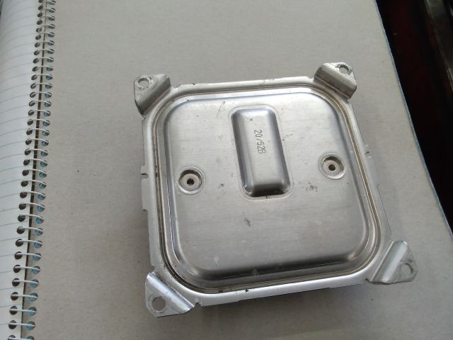 bontott RENAULT CLIO IV Fényszóró Elektronika