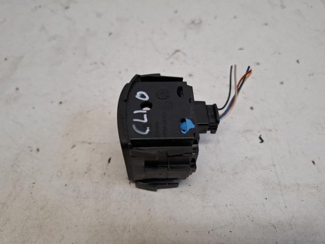 bontott RENAULT CLIO IV Fényszórómagasság Állító Kapcsoló