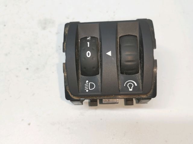 bontott RENAULT CLIO IV Fényszórómagasság Állító Kapcsoló