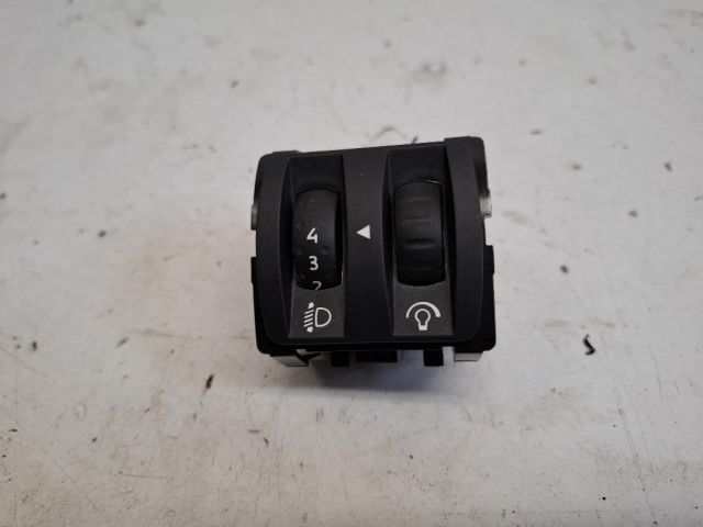 bontott RENAULT CLIO IV Fényszórómagasság Állító Kapcsoló