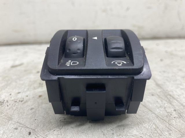 bontott RENAULT CLIO IV Fényszórómagasság Állító Kapcsoló