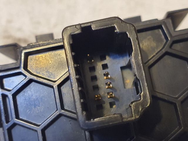 bontott RENAULT CLIO IV Fényszórómagasság Állító Kapcsoló