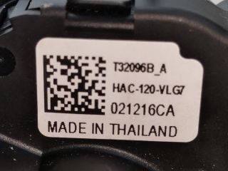 bontott RENAULT CLIO IV Fűtés Állító Motor