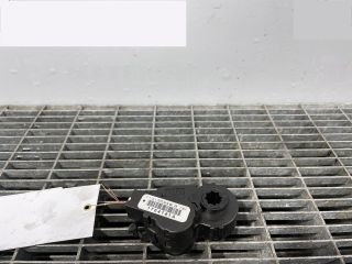 bontott RENAULT CLIO IV Fűtés Állító Motor