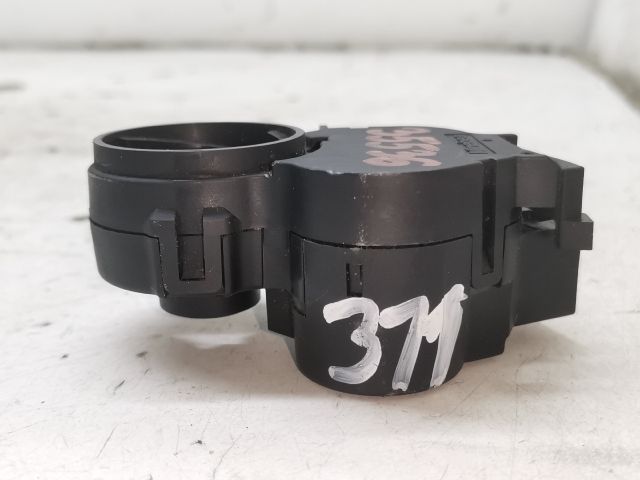 bontott RENAULT CLIO IV Fűtés Állító Motor