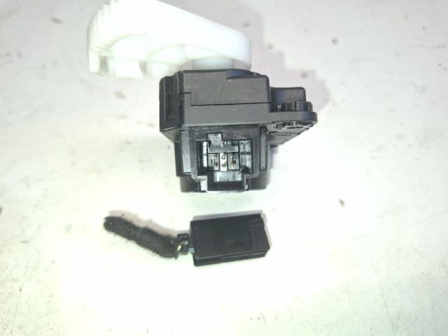 bontott RENAULT CLIO IV Fűtés Állító Motor