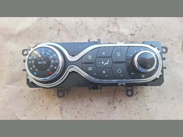 bontott RENAULT CLIO IV Fűtéskapcsoló (manuális klímás)