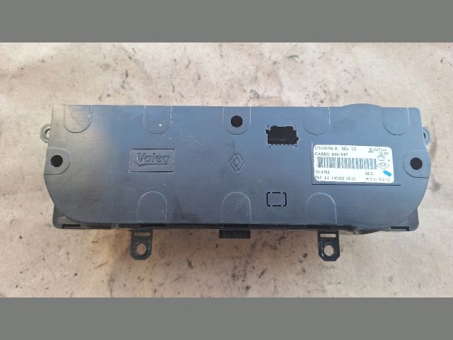 bontott RENAULT CLIO IV Fűtéskapcsoló (manuális klímás)