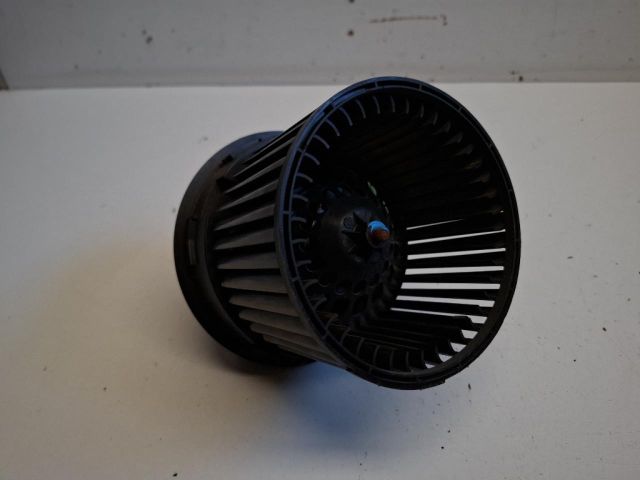 bontott RENAULT CLIO IV Fűtőmotor (Klímás)