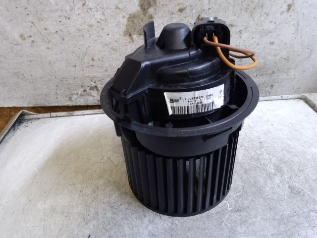 bontott RENAULT CLIO IV Fűtőmotor (Klímás)