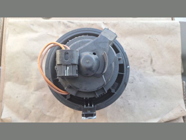 bontott RENAULT CLIO IV Fűtőmotor (Klímás)