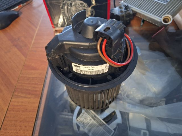 bontott RENAULT CLIO IV Fűtőmotor (Klímás)